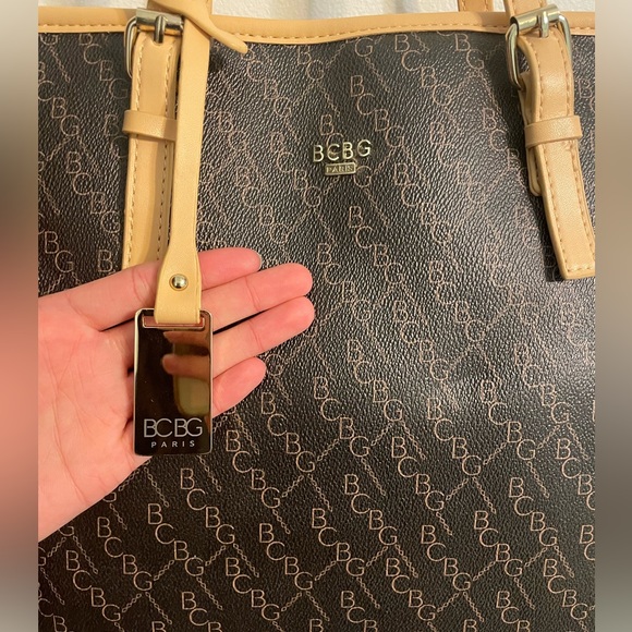 BCBG Paris Tote - Picture 3 of 9